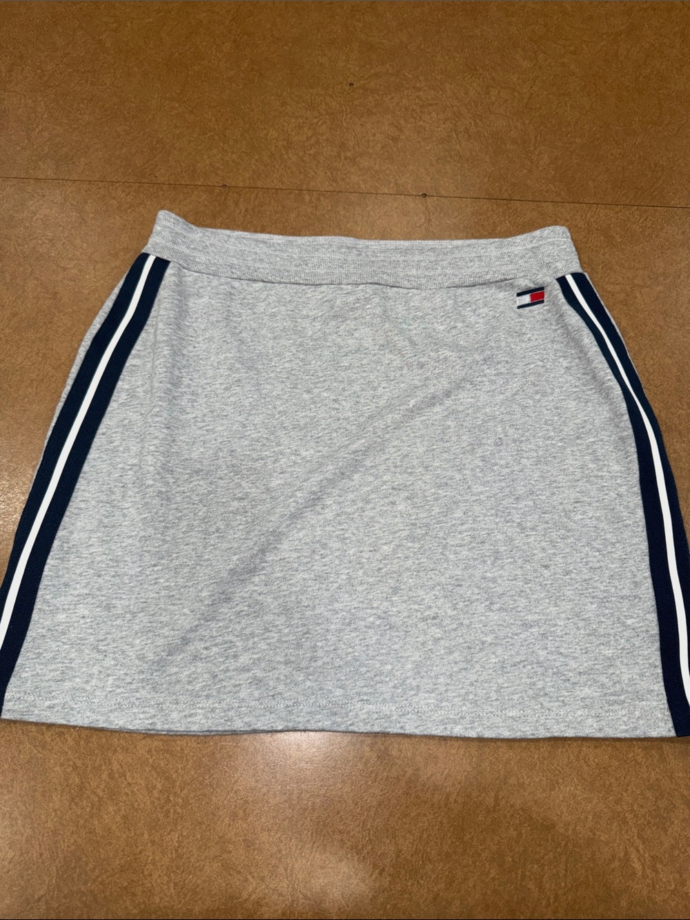 Tommy Hilfiger Grey Cotton Mini Skirt w/ Navy & White Side Stripes •See ALL Pics